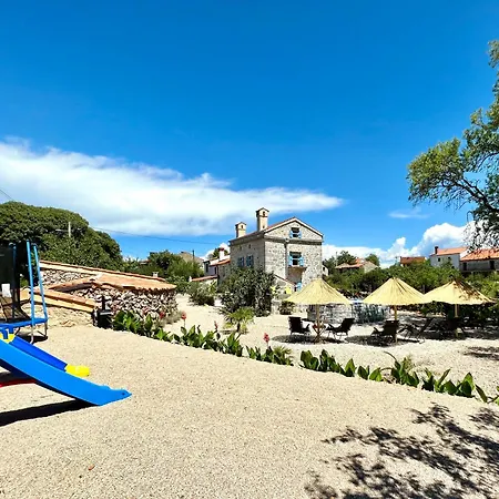 Vila Tona Nenadici (Krk)