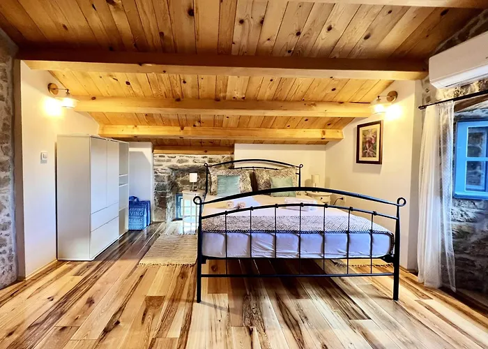 Tona * Nenadici (Krk)