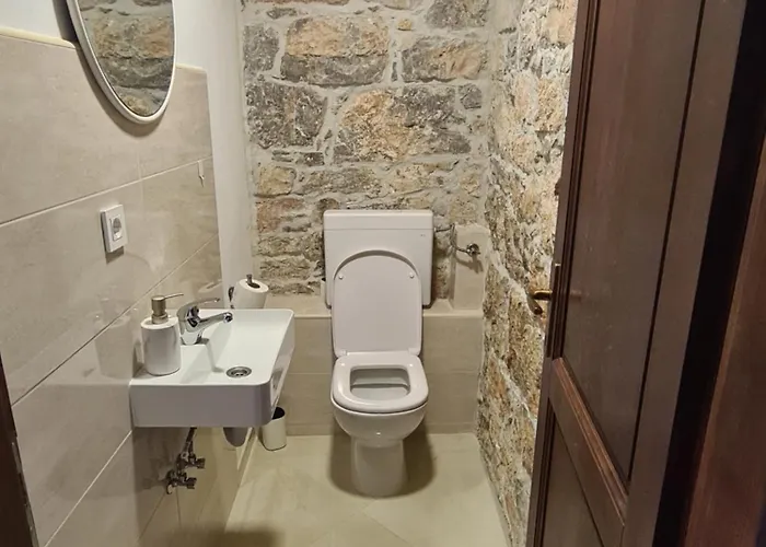 Tona Villa Nenadici (Krk)